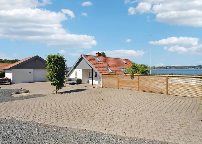 In With Sauna * בורקופ